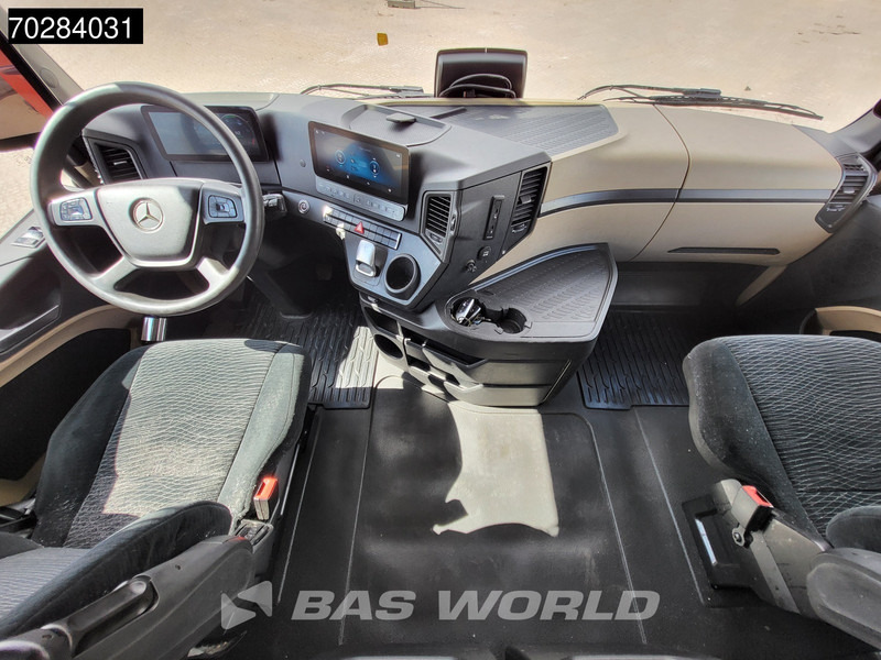 Tractor unit Mercedes-Benz Actros 1845 Actros 4X2 BigSpace 2xTanks MirrorCam Euro 6: picture 16