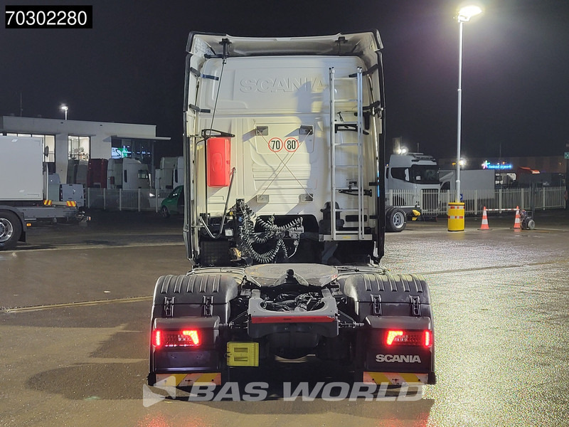 Scania R450 4X2 Mega Hebesattel Retarder 2x Tanks Standklima - Tractor unit: picture 3 Scania R450 4X2 Mega Hebesattel Retarder 2x Tanks Standklima - Tractor unit: picture 3