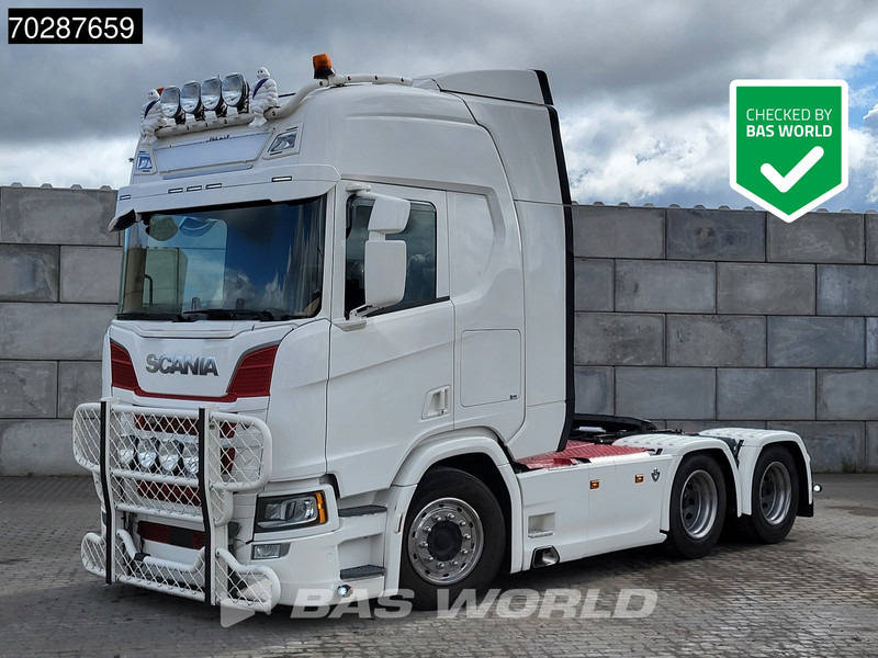 Scania R590 R 6X4 Full-Air Retarder Standklima Leather LED - Tractor unit: picture 1 Scania R590 R 6X4 Full-Air Retarder Standklima Leather LED - Tractor unit: picture 1