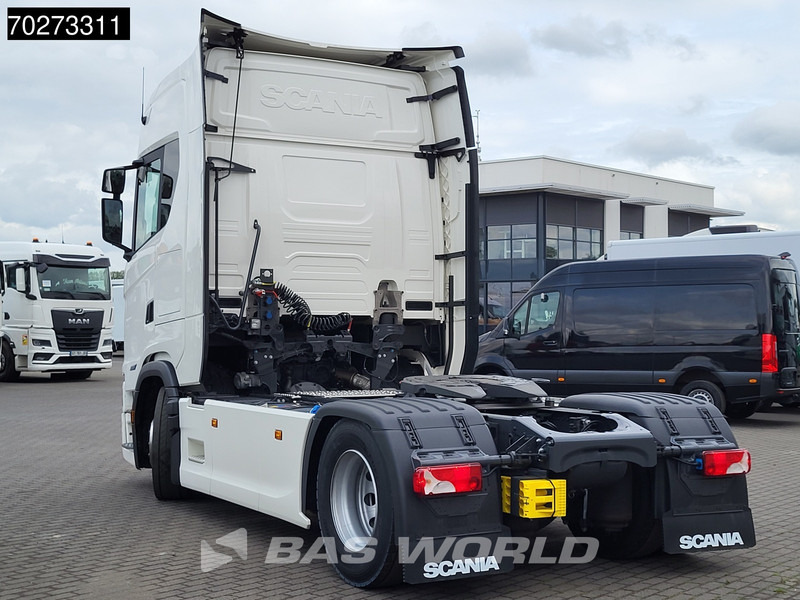 Scania S460 4X2 NEW! Retarder 2x Tanks ACC Navi Standklima - Tractor unit: picture 2 Scania S460 4X2 NEW! Retarder 2x Tanks ACC Navi Standklima - Tractor unit: picture 2