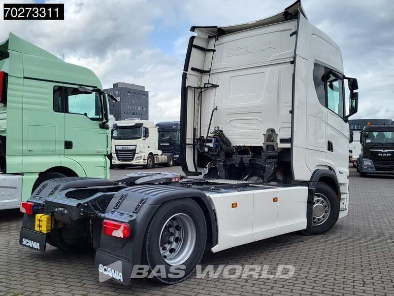 Scania S460 4X2 NEW! Retarder 2x Tanks ACC Navi Standklima - Tractor unit: picture 3 Scania S460 4X2 NEW! Retarder 2x Tanks ACC Navi Standklima - Tractor unit: picture 3