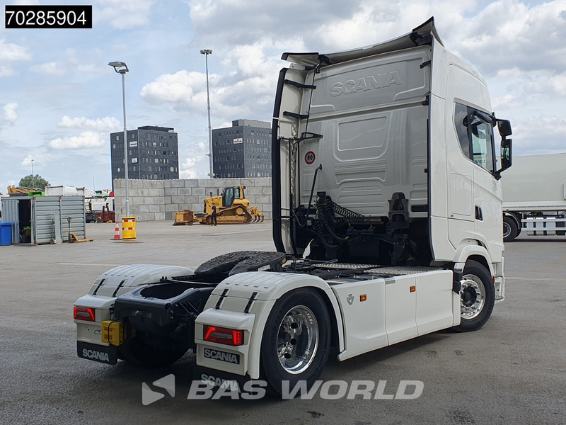 Scania S770 4X2 Full-Air Retarder 2x Tanks Standklima Alcoa's Leather - Tractor unit: picture 5 Scania S770 4X2 Full-Air Retarder 2x Tanks Standklima Alcoa's Leather - Tractor unit: picture 5