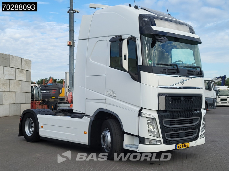 Volvo FH 500 4X2 NL-Truck XL 2xTanks I-ParkCool VEB+ Xenon - Tractor unit: picture 3 Volvo FH 500 4X2 NL-Truck XL 2xTanks I-ParkCool VEB+ Xenon - Tractor unit: picture 3