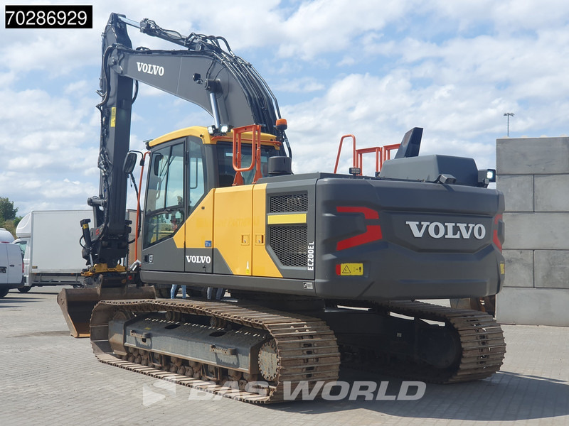 Volvo EC200 E L 3 BUCKETS - Crawler excavator: picture 3 Volvo EC200 E L 3 BUCKETS - Crawler excavator: picture 3