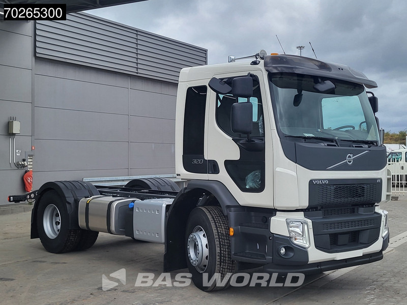 Volvo FE 320 4X2 NEW 18t chassis PTO Preparation Automatic Euro 6 - Cab chassis truck: picture 3 Volvo FE 320 4X2 NEW 18t chassis PTO Preparation Automatic Euro 6 - Cab chassis truck: picture 3