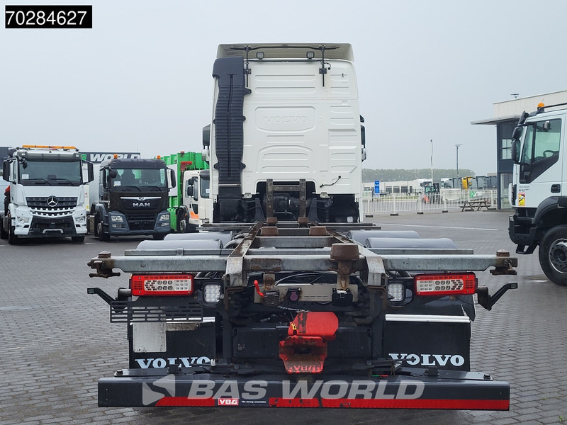 Volvo FH 500 FH 6X2 BDF Full Air Retarder Dynamic Steering Liftachse ACC LED Euro 6 - Container transporter/ Swap body truck: picture 3 Volvo FH 500 FH 6X2 BDF Full Air Retarder Dynamic Steering Liftachse ACC LED Euro 6 - Container transporter/ Swap body truck: picture 3