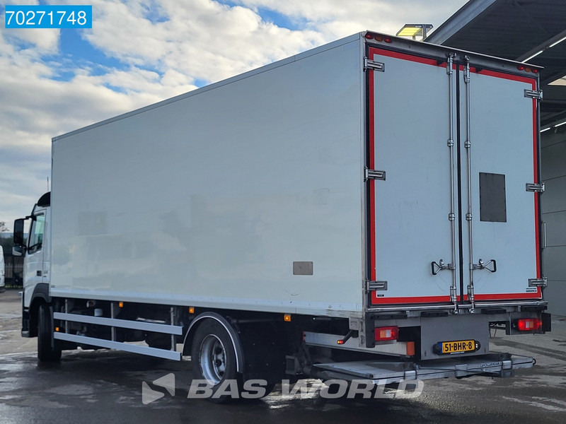 Volvo FM 330 4X2 NL-Truck Carrier Supra 850 Silent Ladebordwand Euro 6 - Refrigerator truck: picture 2 Volvo FM 330 4X2 NL-Truck Carrier Supra 850 Silent Ladebordwand Euro 6 - Refrigerator truck: picture 2