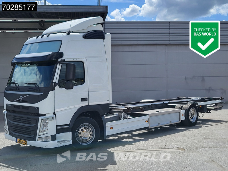 Volvo FM 370 4X2 19tons BDF NL-Truck Ladebordwand VEB Xenon ACC Euro 6 - Container transporter/ Swap body truck: picture 1 Volvo FM 370 4X2 19tons BDF NL-Truck Ladebordwand VEB Xenon ACC Euro 6 - Container transporter/ Swap body truck: picture 1