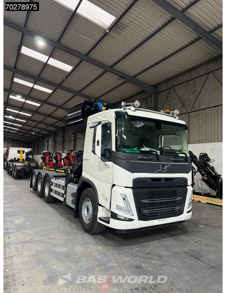 Volvo FM 460 8X4 NEW! Palfinger Q200Z95TR HPLS Crane + HT 24 TEC Hooklift ACC LED - Hook lift truck, Crane truck: picture 2 Volvo FM 460 8X4 NEW! Palfinger Q200Z95TR HPLS Crane + HT 24 TEC Hooklift ACC LED - Hook lift truck, Crane truck: picture 2