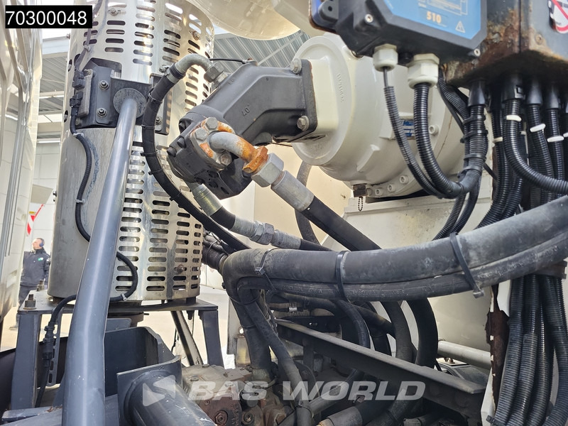 Volvo FMX 540 FMX 8X4 9m3 Liebherr HTM 904 EL Mixer Big-Axle Automatic Euro 6 - Concrete mixer truck: picture 5 Volvo FMX 540 FMX 8X4 9m3 Liebherr HTM 904 EL Mixer Big-Axle Automatic Euro 6 - Concrete mixer truck: picture 5