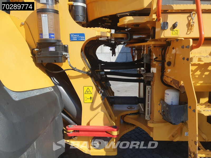 Wheel loader Volvo L260 H CDC: picture 14