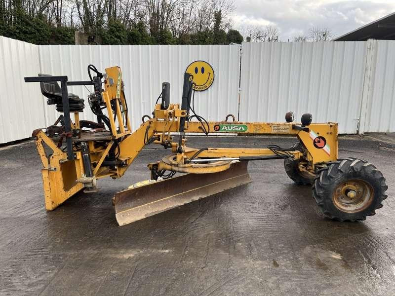 Ausa OP NV2500 - Grader: picture 1 Ausa OP NV2500 - Grader: picture 1