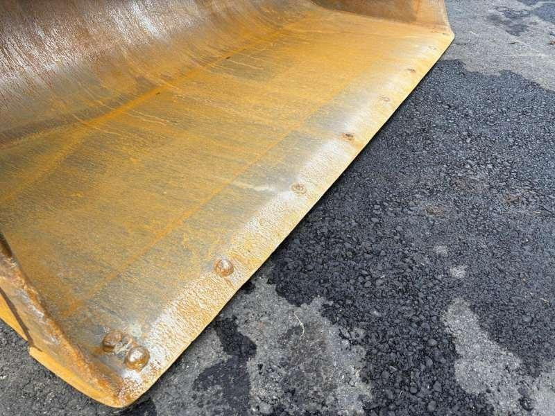 Wheel loader Caterpillar 962K: picture 46