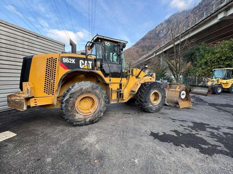 Wheel loader Caterpillar 962K: picture 26