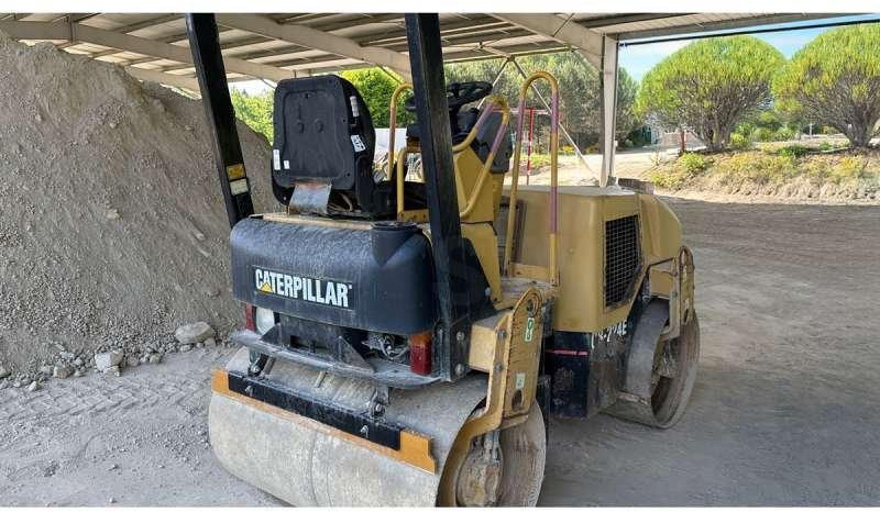 Caterpillar CB-224E - Road roller: picture 3 Caterpillar CB-224E - Road roller: picture 3