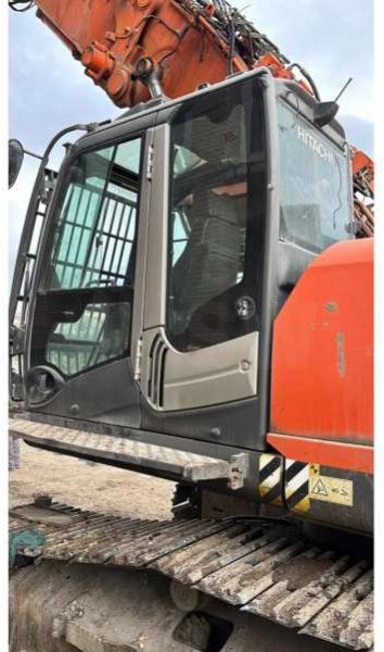 Demolition excavator Hitachi ZX350LC-3: picture 7