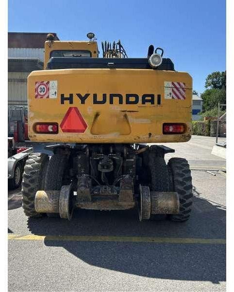 Hyundai ROBEX 140W-7 - Wheel excavator: picture 4 Hyundai ROBEX 140W-7 - Wheel excavator: picture 4