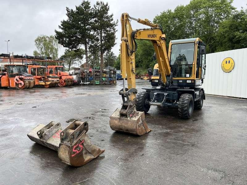 Hyundai ROBEX 55W-9 / R55W-9 - Wheel excavator: picture 2 Hyundai ROBEX 55W-9 / R55W-9 - Wheel excavator: picture 2