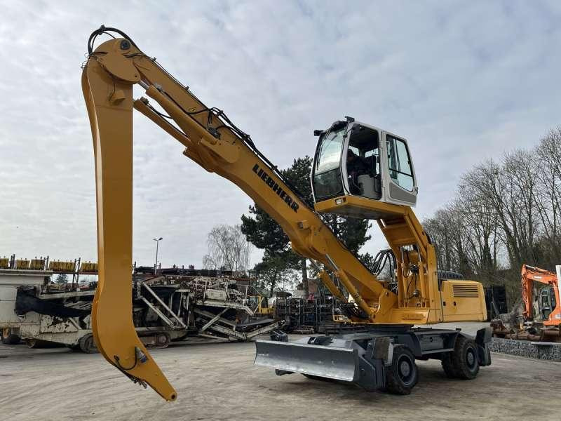 Liebherr A924C LITRONIC - Waste/ Industry handler: picture 2 Liebherr A924C LITRONIC - Waste/ Industry handler: picture 2