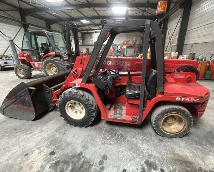 Manitou Buggiscopic BT 420 - Telescopic handler: picture 2 Manitou Buggiscopic BT 420 - Telescopic handler: picture 2