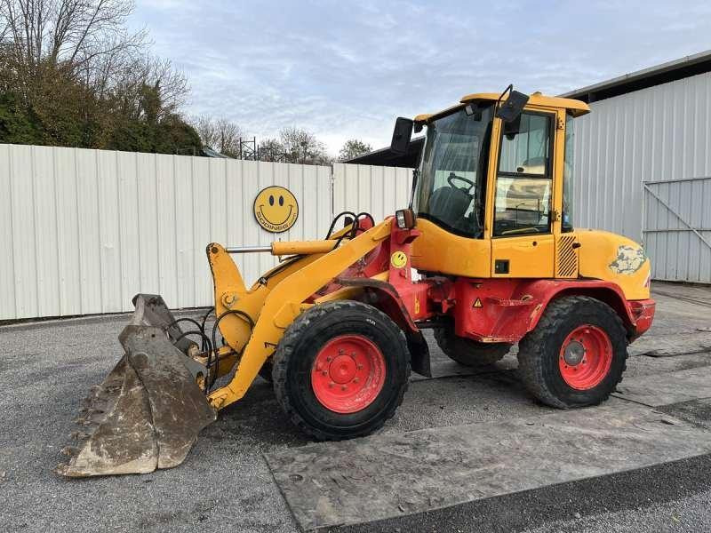 Volvo L30B-Z/X - Wheel loader: picture 1 Volvo L30B-Z/X - Wheel loader: picture 1