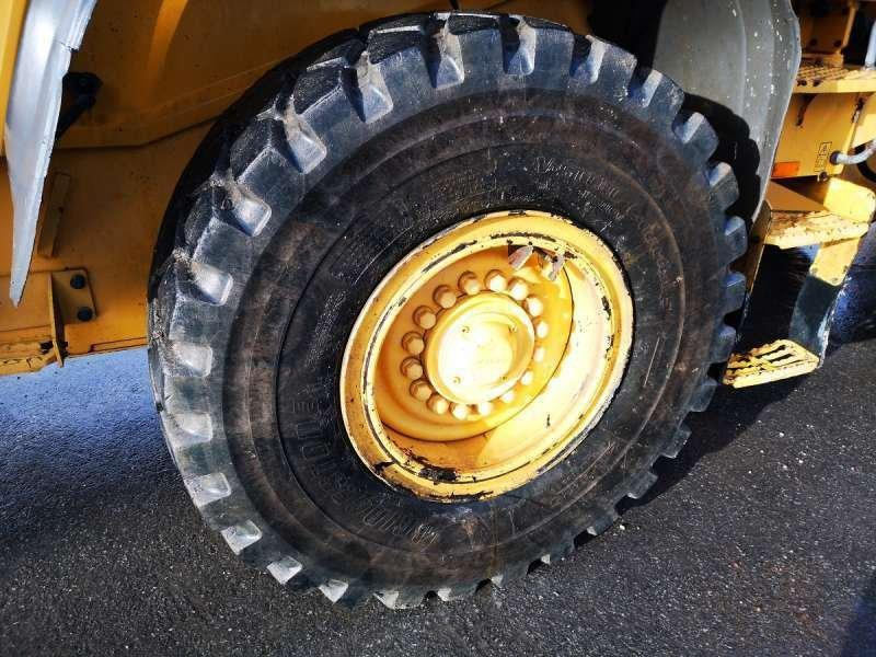 Wheel loader Volvo L70G: picture 12