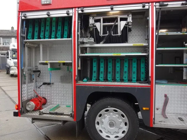 Volvo FM 10 330 pk 2000 LITER WATER TANK KRONEBURGPUMP - Fire truck: picture 3 Volvo FM 10 330 pk 2000 LITER WATER TANK KRONEBURGPUMP - Fire truck: picture 3