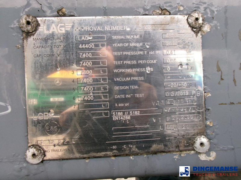 Tank semi-trailer LAG Fuel tank alu 44.4 m3 / 6 comp + pump: picture 13 Tank semi-trailer LAG Fuel tank alu 44.4 m3 / 6 comp + pump: picture 13