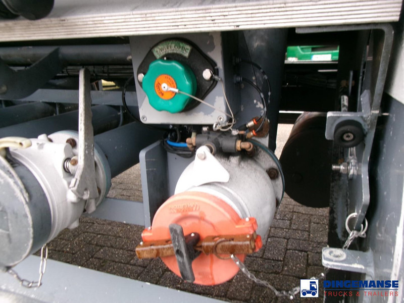 Tank semi-trailer LAG Fuel tank alu 44.4 m3 / 6 comp + pump: picture 9 Tank semi-trailer LAG Fuel tank alu 44.4 m3 / 6 comp + pump: picture 9