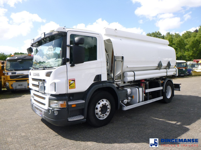 Scania P 270 DB 4x2 fuel tank 13.7 m3 / 5 comp - Tank truck: picture 1 Scania P 270 DB 4x2 fuel tank 13.7 m3 / 5 comp - Tank truck: picture 1