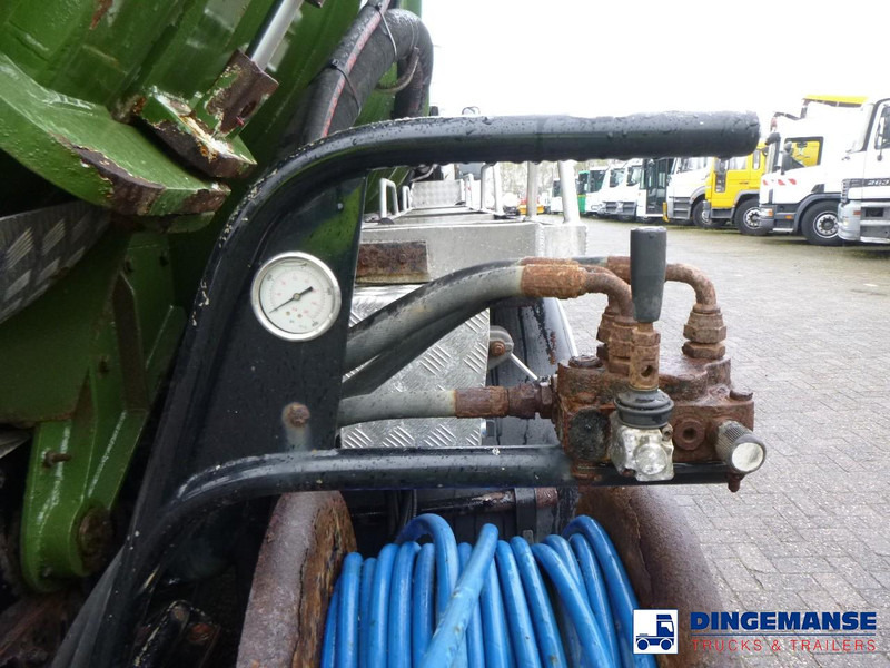 Vacuum truck Volvo FM7 290 6X4 RHD vacuum tank 13.7 m3: picture 12 Vacuum truck Volvo FM7 290 6X4 RHD vacuum tank 13.7 m3: picture 12