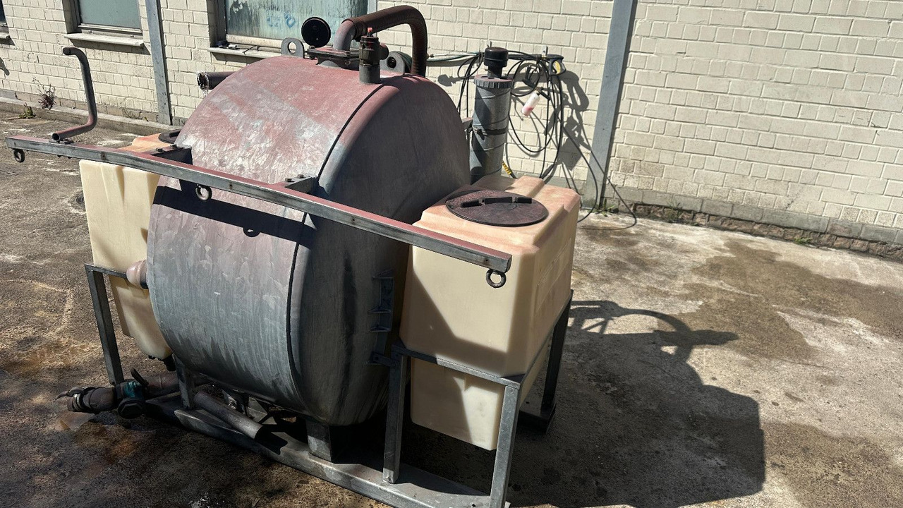 Saug-Druck fass Flexi  + 2 Frisch-Wassertaschen - Vacuum truck: picture 2 Saug-Druck fass Flexi  + 2 Frisch-Wassertaschen - Vacuum truck: picture 2