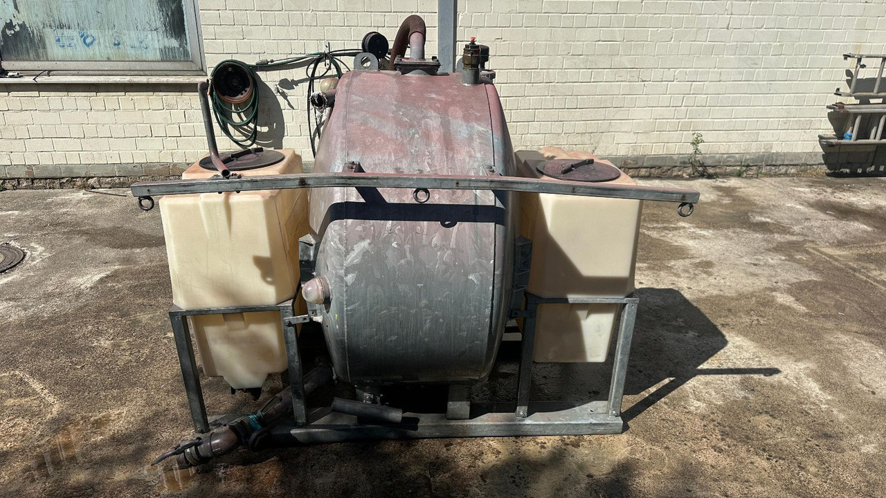 Saug-Druck fass Flexi  + 2 Frisch-Wassertaschen - Vacuum truck: picture 3 Saug-Druck fass Flexi  + 2 Frisch-Wassertaschen - Vacuum truck: picture 3