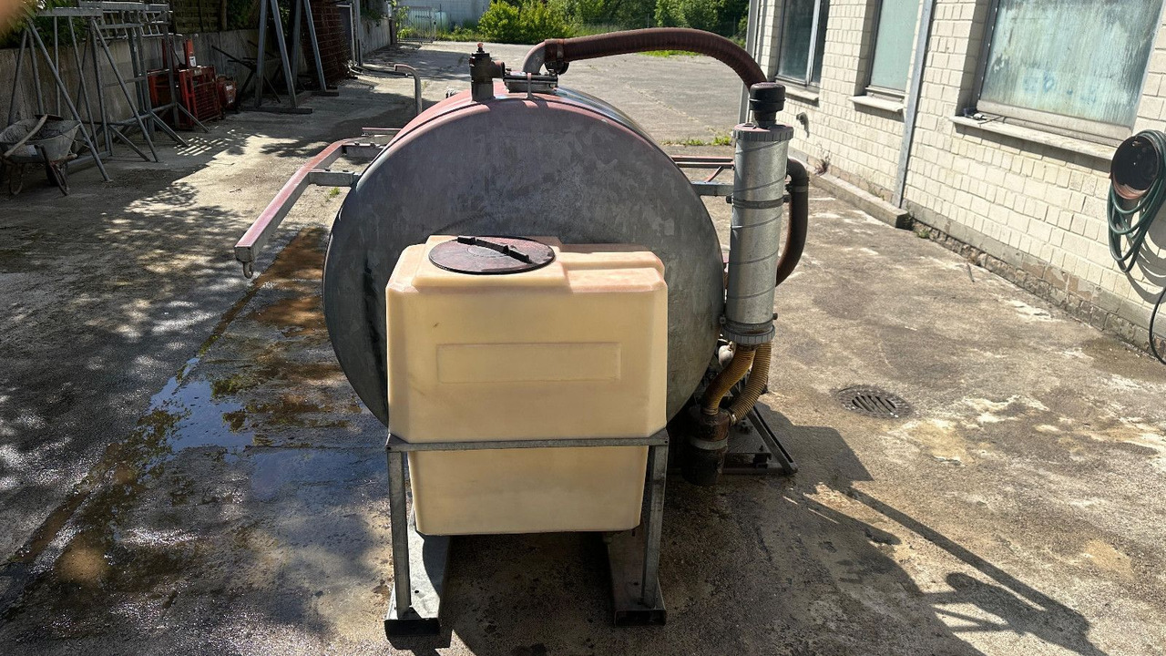 Saug-Druck fass Flexi  + 2 Frisch-Wassertaschen - Vacuum truck: picture 4 Saug-Druck fass Flexi  + 2 Frisch-Wassertaschen - Vacuum truck: picture 4