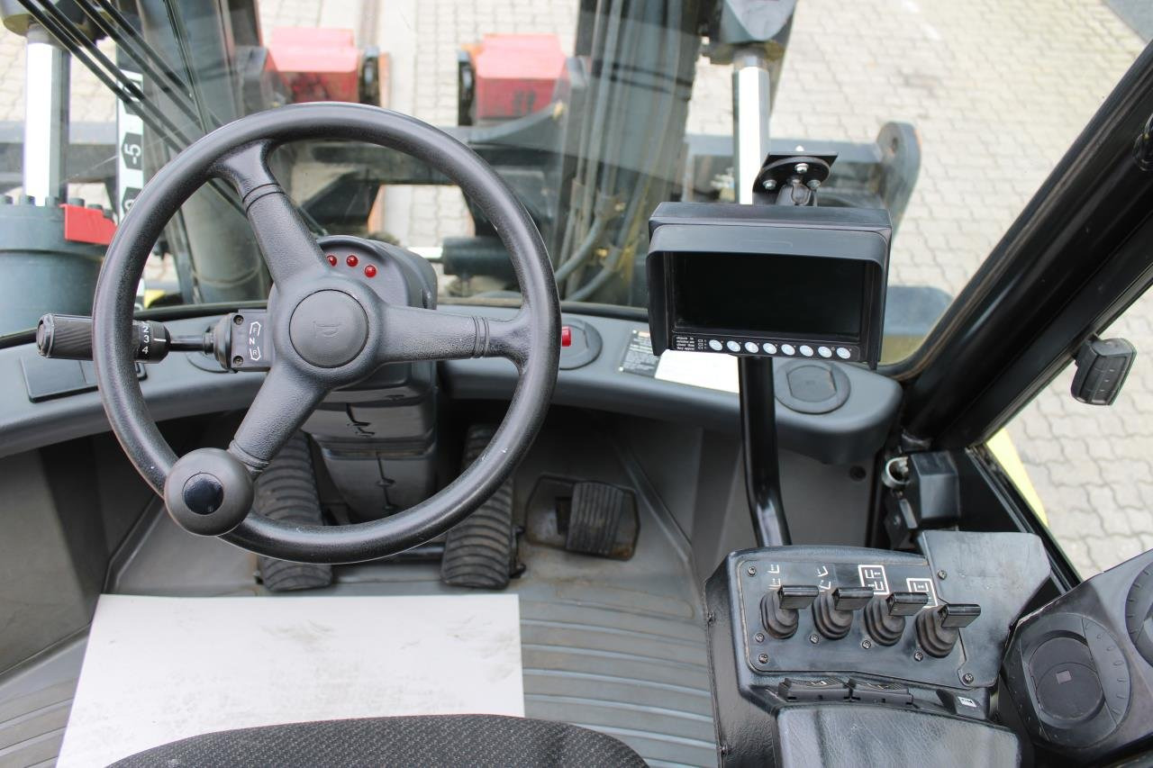 Hyster H16.00XM-12 - Diesel forklift: picture 4 Hyster H16.00XM-12 - Diesel forklift: picture 4