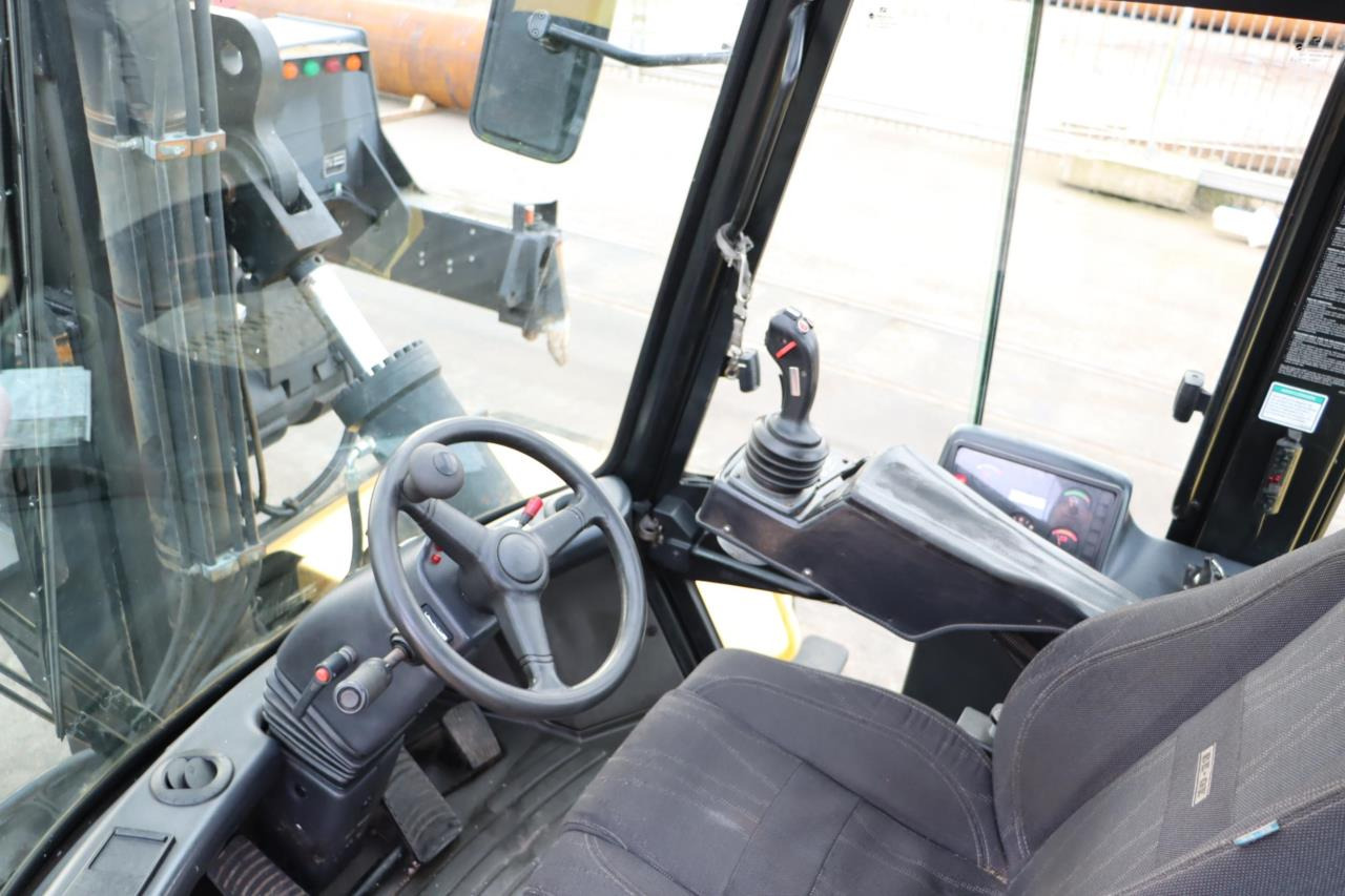 Hyster H28.00XM-16CH - Diesel forklift: picture 4 Hyster H28.00XM-16CH - Diesel forklift: picture 4