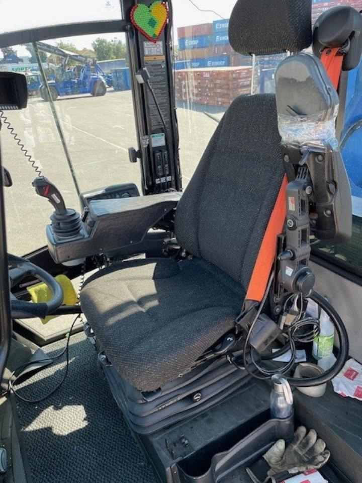 Hyster RS46-41L CH - Reach stacker: picture 4 Hyster RS46-41L CH - Reach stacker: picture 4