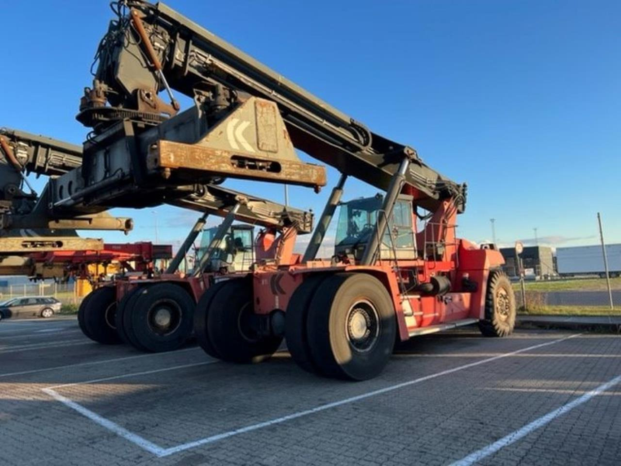 Kalmar DRF450-65S6X - Reach stacker: picture 2 Kalmar DRF450-65S6X - Reach stacker: picture 2