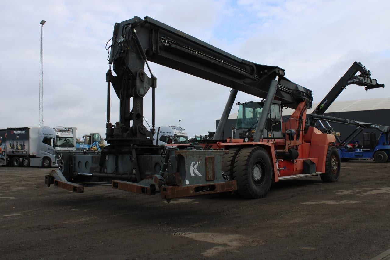 Kalmar DRF450-75S6XS - Reach stacker: picture 2 Kalmar DRF450-75S6XS - Reach stacker: picture 2