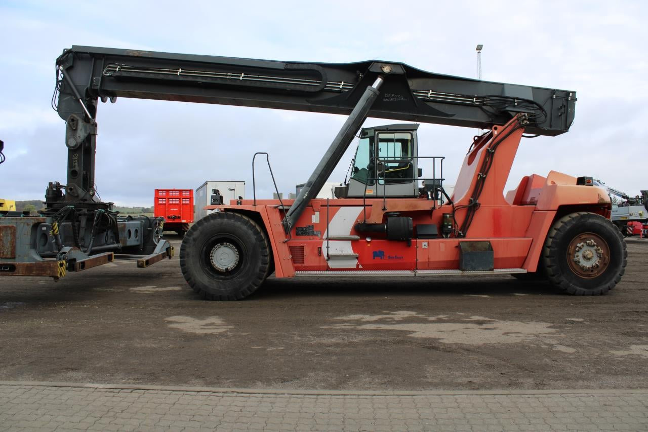 Kalmar DRF450-75S6XS - Reach stacker: picture 1 Kalmar DRF450-75S6XS - Reach stacker: picture 1