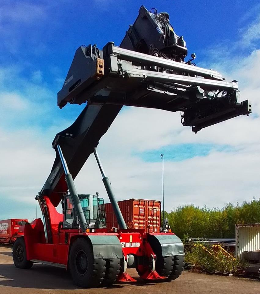 Kalmar DRG450-75C5XS - Reach stacker: picture 1 Kalmar DRG450-75C5XS - Reach stacker: picture 1
