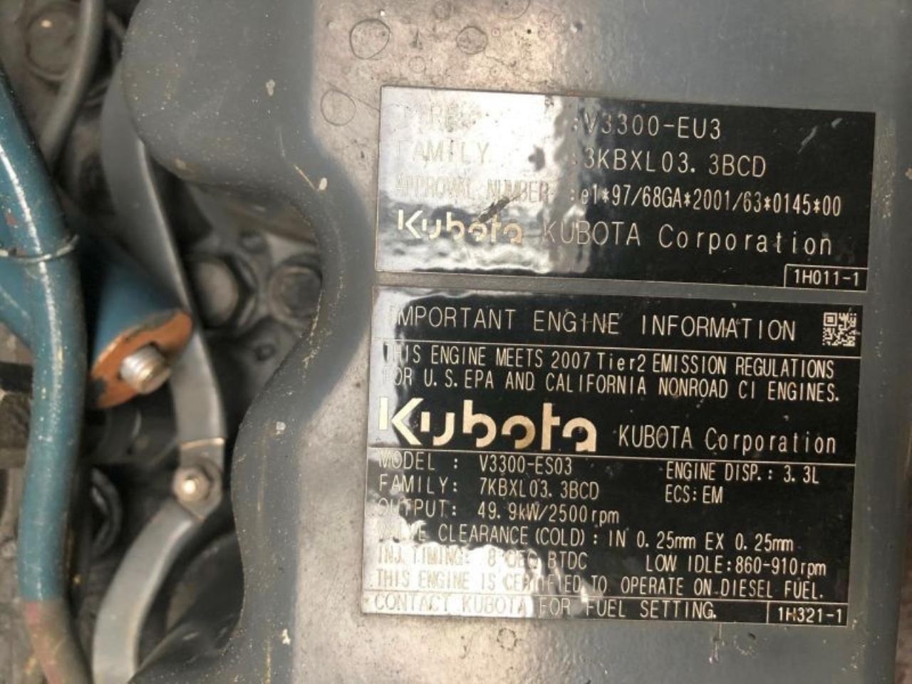 Kubota V3300-EU3 - Engine: picture 3 Kubota V3300-EU3 - Engine: picture 3