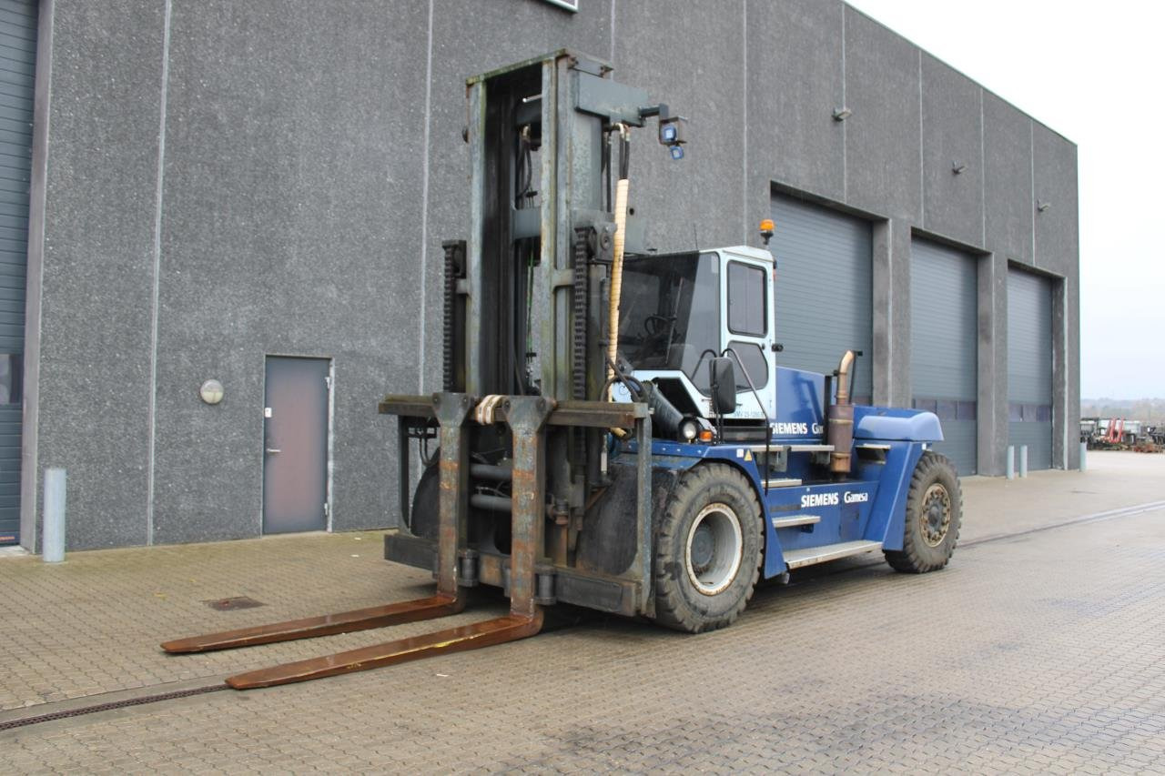 SMV SL25-1200 - Diesel forklift: picture 2 SMV SL25-1200 - Diesel forklift: picture 2