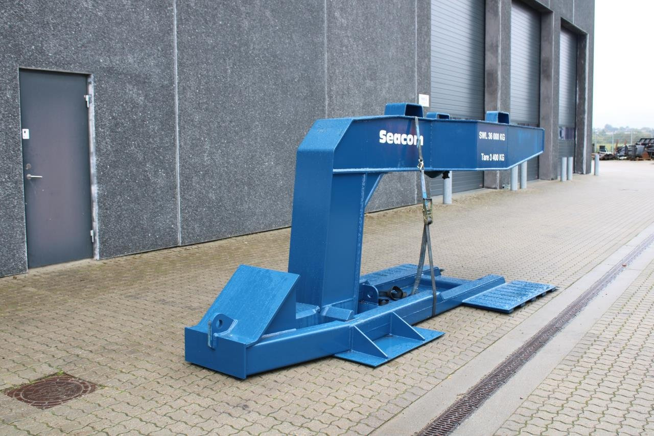 Seacom SEACOM SH36 - Port equipment: picture 2 Seacom SEACOM SH36 - Port equipment: picture 2