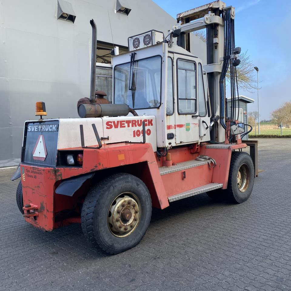 SveTruck 10-900 - Forklift: picture 4 SveTruck 10-900 - Forklift: picture 4