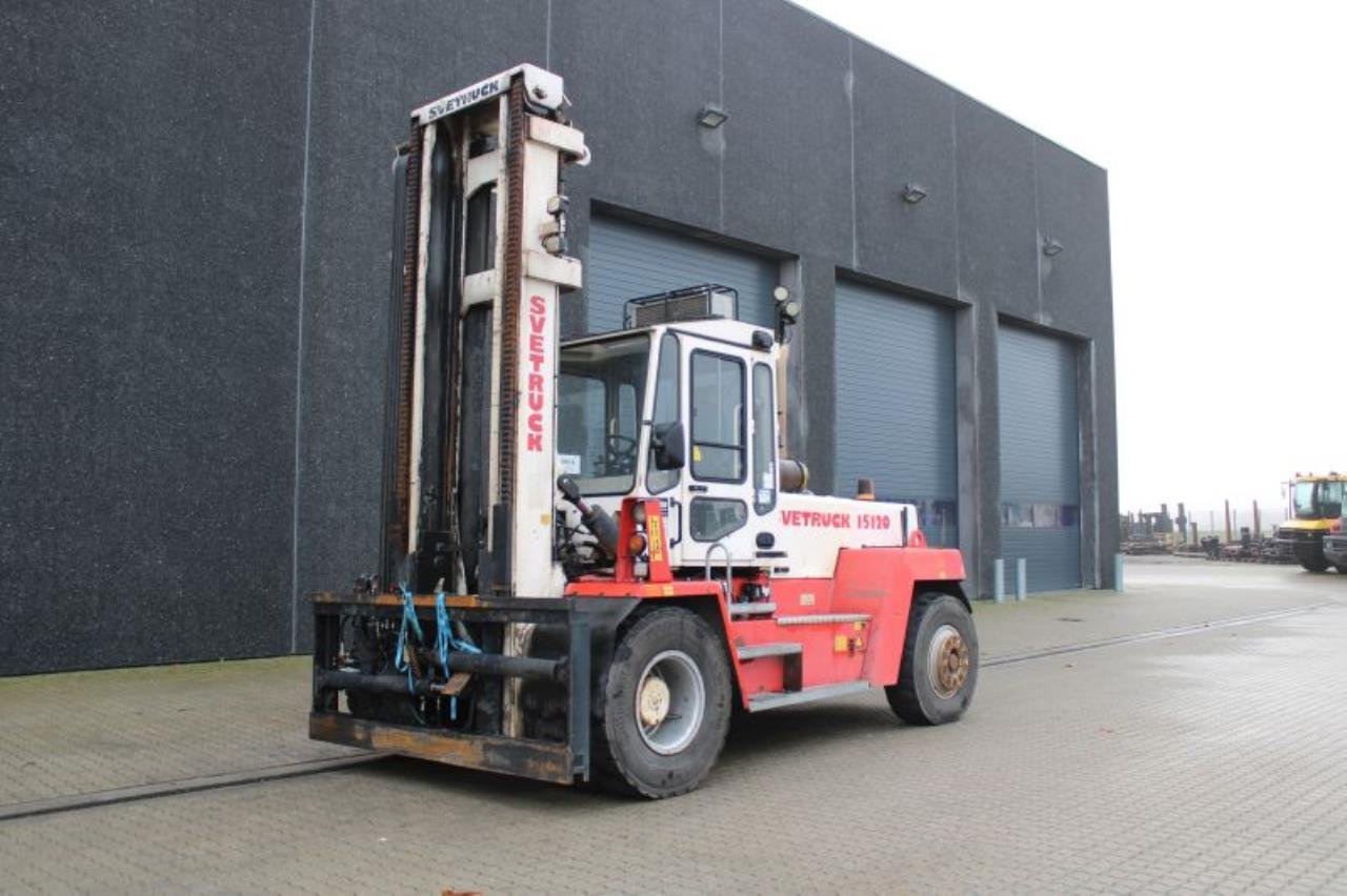 SveTruck 15120-35 - Diesel forklift: picture 2 SveTruck 15120-35 - Diesel forklift: picture 2