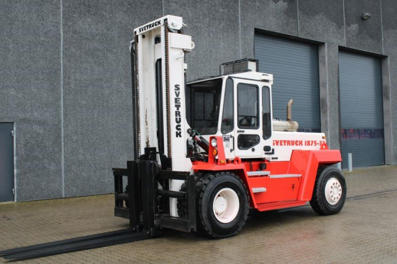 SveTruck 1875-33 - Diesel forklift: picture 2 SveTruck 1875-33 - Diesel forklift: picture 2