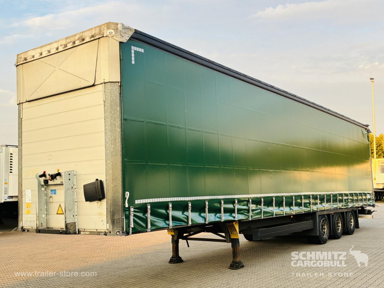 SCHMITZ Auflieger Curtainsider Mega - Curtainsider semi-trailer: picture 1 SCHMITZ Auflieger Curtainsider Mega - Curtainsider semi-trailer: picture 1