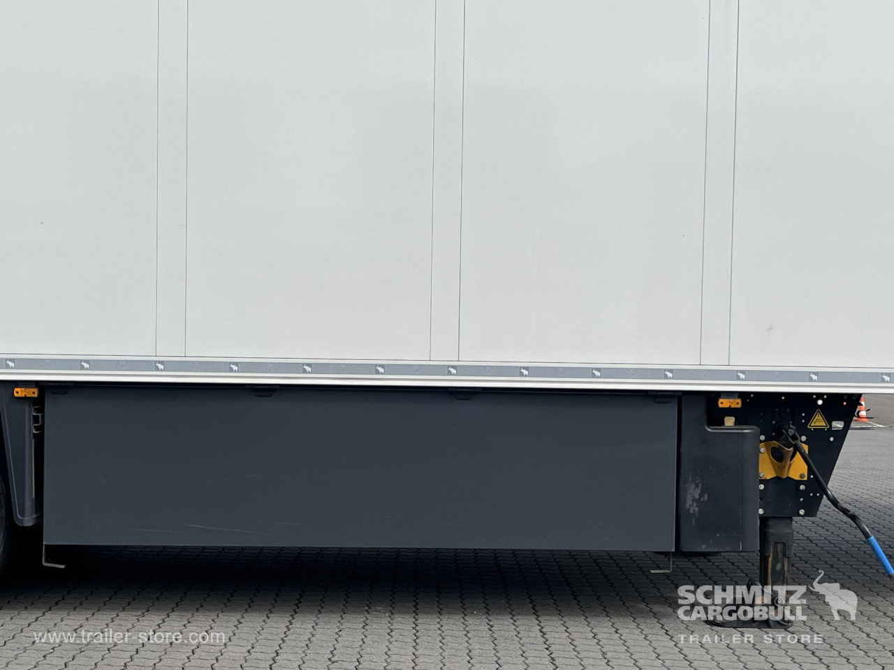 SCHMITZ Auflieger Tiefkühler Multitemp - Isothermal semi-trailer: picture 2 SCHMITZ Auflieger Tiefkühler Multitemp - Isothermal semi-trailer: picture 2