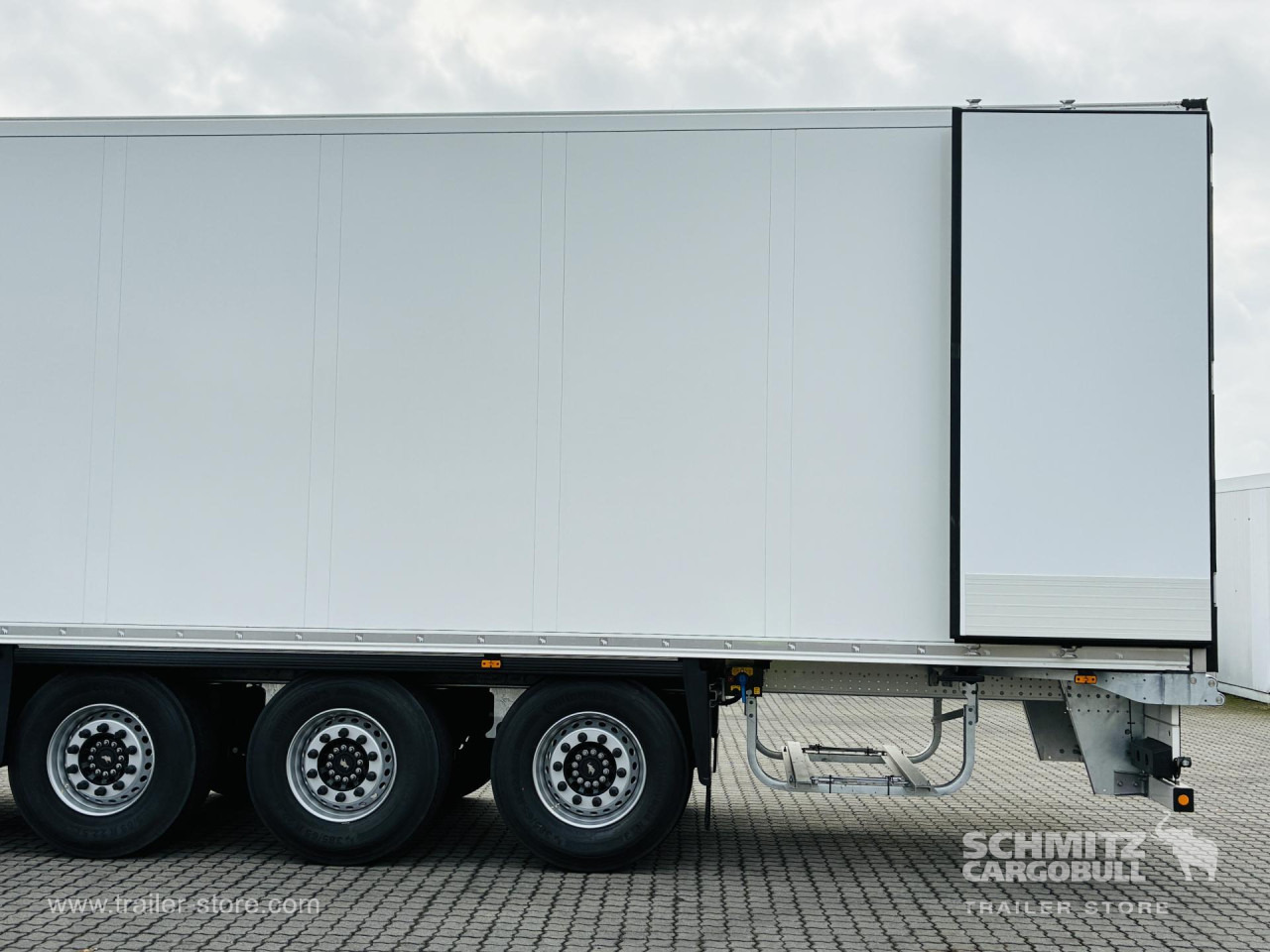 SCHMITZ Auflieger Tiefkühler Standard Double deck - Isothermal semi-trailer: picture 4 SCHMITZ Auflieger Tiefkühler Standard Double deck - Isothermal semi-trailer: picture 4